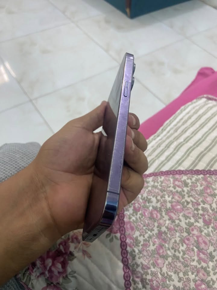 14 برو ماكس دبل شريحه نضافه 90%   جهاز كفاله مبدل ضهر فقط ليز بطارية 83 ذاكرة 256 سعر 725 بي مجال حك جيه فقط 
***********
بغداد الحسينية مال راشديه
