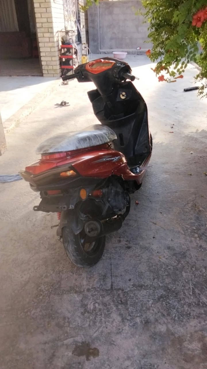 سلام عليكم
للبيع او للمراوس
سكنس دراجه نضيفه كل نقص ما بيهه كهربائيات كامله اشاير لايتات سلف هورن شلعه ومعدل خير من الله لدراجه كلش حلوه ونضيفه مكينتهه حلوه مكان كربلاء طويريج للستفسار الاتصال ***********
لسعر 300
