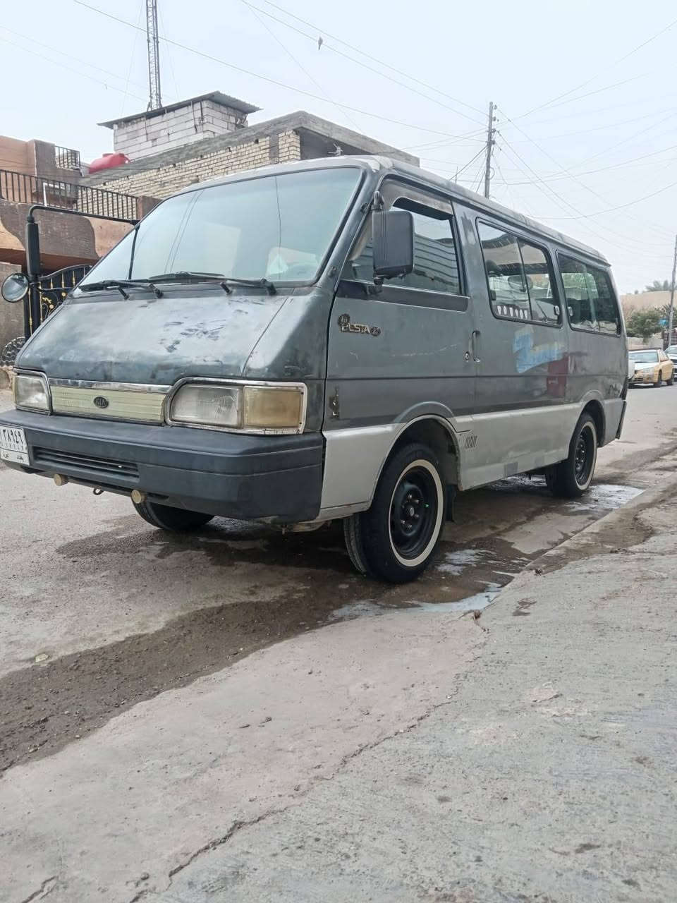 السلام عليكم كيا بسته موديل 93 سنويه نهايت 27 كير مكينه مكفولات صدر جديد شواصي مقفوله السعر 36 وبيه مجال *********** اتصل علئ صاحب سيارة اني مكلف بغداد البياع
