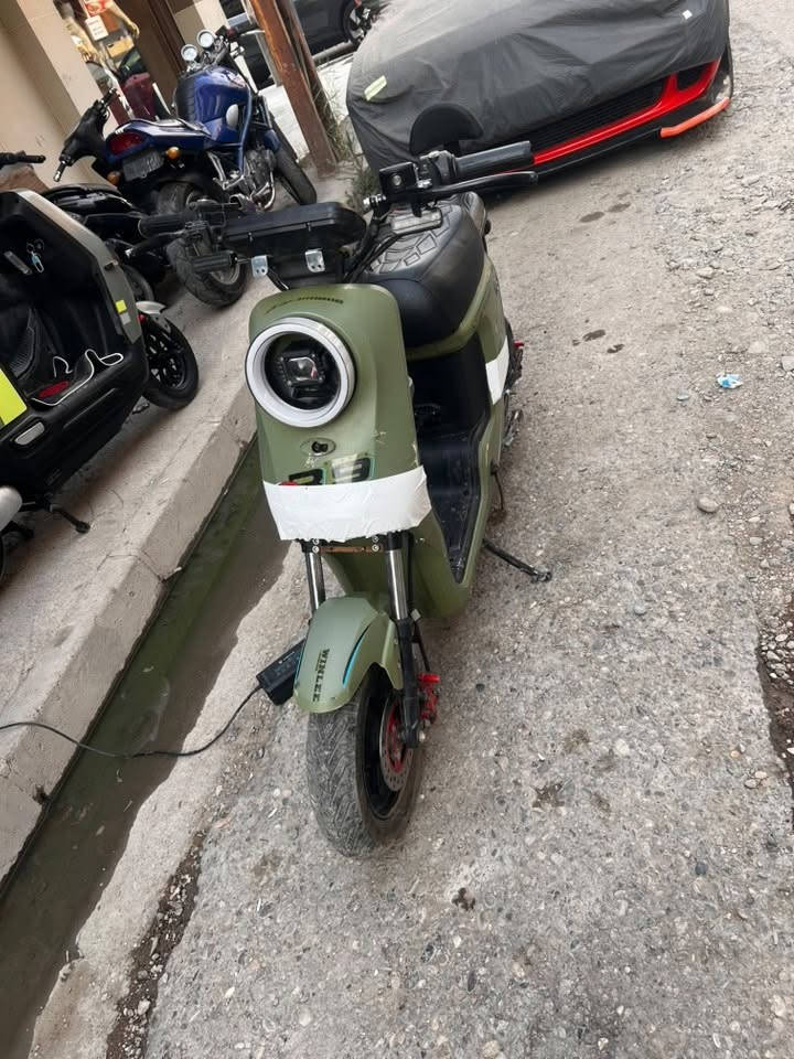 سلام عليكم سعر ٣١٥ 

لبيع. R9
5بطاريات شرط الفحص 
كلو شغال 
ملف ٢٠٠٠
٤ نمر 
ماطو كلو شغال كامل 
رقمي ***********
مكاني موصل مزارع زيونه يم المرور 
سعر ٣١٥ 
ملاحضه بي قليل شخوط بس ملف عقل بطاريات شرط الفحص 
وكلشي وسعرها
