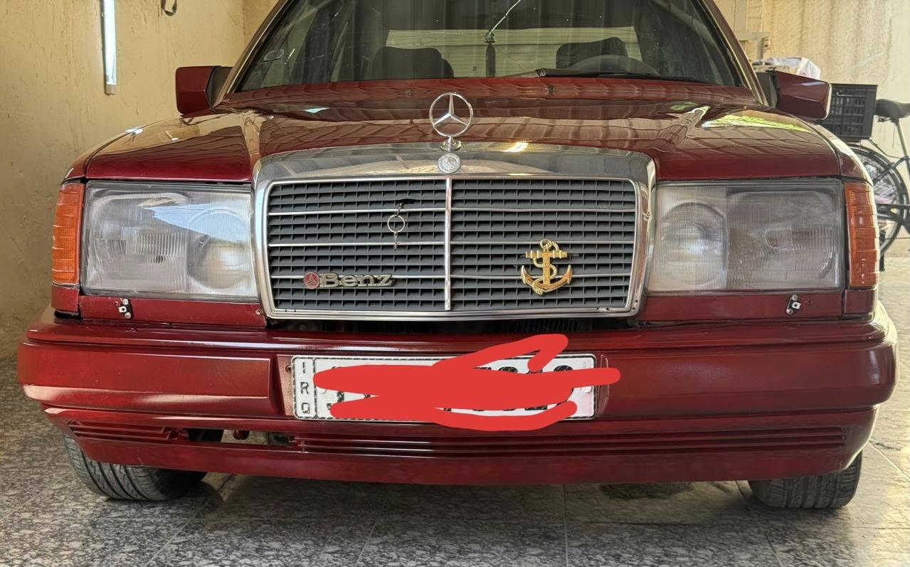 السلام عليكم
مرسيدس مصبوغة جماليه السياره باسمي محرك بطه 2 ونص قبغ اسود السياره مابيها نقص حداديه كهربائيات 
تبريد شغال بس المحرك بي خيط تبخير 
داخلها نظيف سنويه وهزه مساقطه
***********
