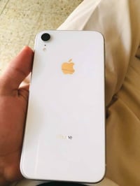 آيفون XR • ٦٤ • شاشة مكبوسه بطارية مبدلة