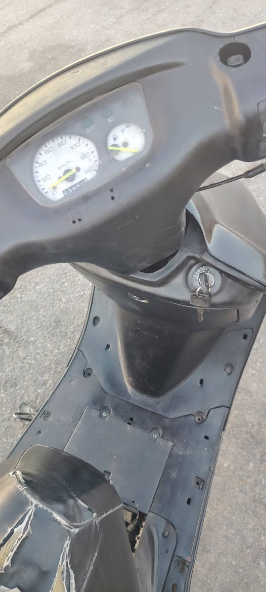 فراشه نثيه ب300 الف وبيها مجال بسيط مفتوحه مبدل بوشه وبستم اول مره دراجه كلش حلوه كهربائيات كامله اي نقص مابيها سلف هندر
شراي اتصل مامتواجد على الفيس 
***********.
العنوان النجف حي العسكري كبل مقابل اسواق بركات الزهراء للجمله.
