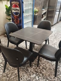 ٥ طقم • ميز وكراسي • درجة أولى