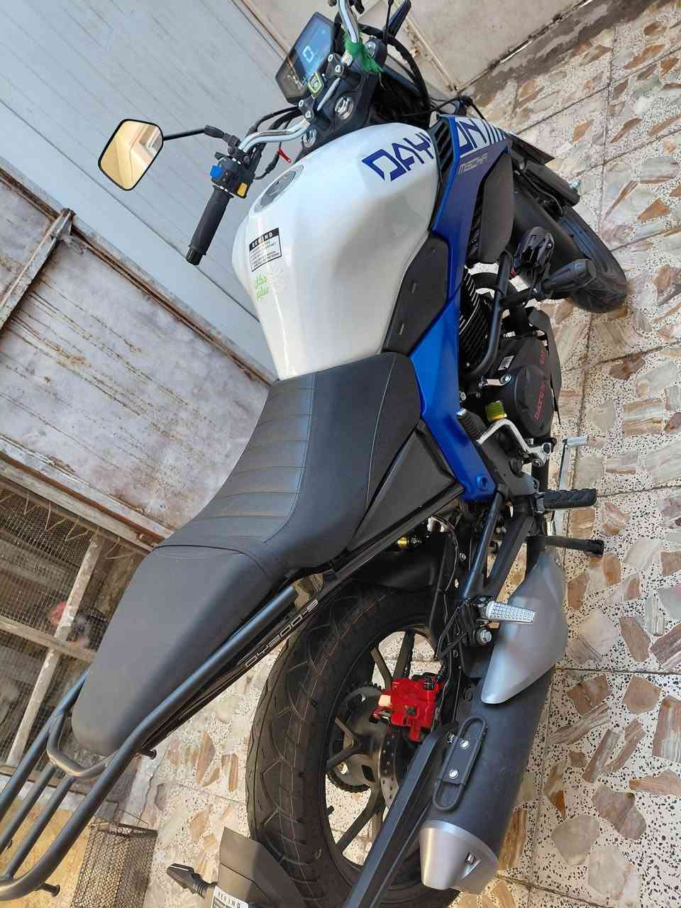 سلام عليكم دايوان ميكا موديل 26 مكينه 200cc الدراجه بعدهي زيرو ماشيه 800 فقط يعني حته مو الف ماشيه اقل الالف رايدها ب 2750 وبيها مجال مستعجل ع بيعته هذ رقمي ***********
