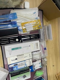 مستلزمات اسنان للبيع كلهن شلعه اللي يريدهن  يراسل واتس07753752601
