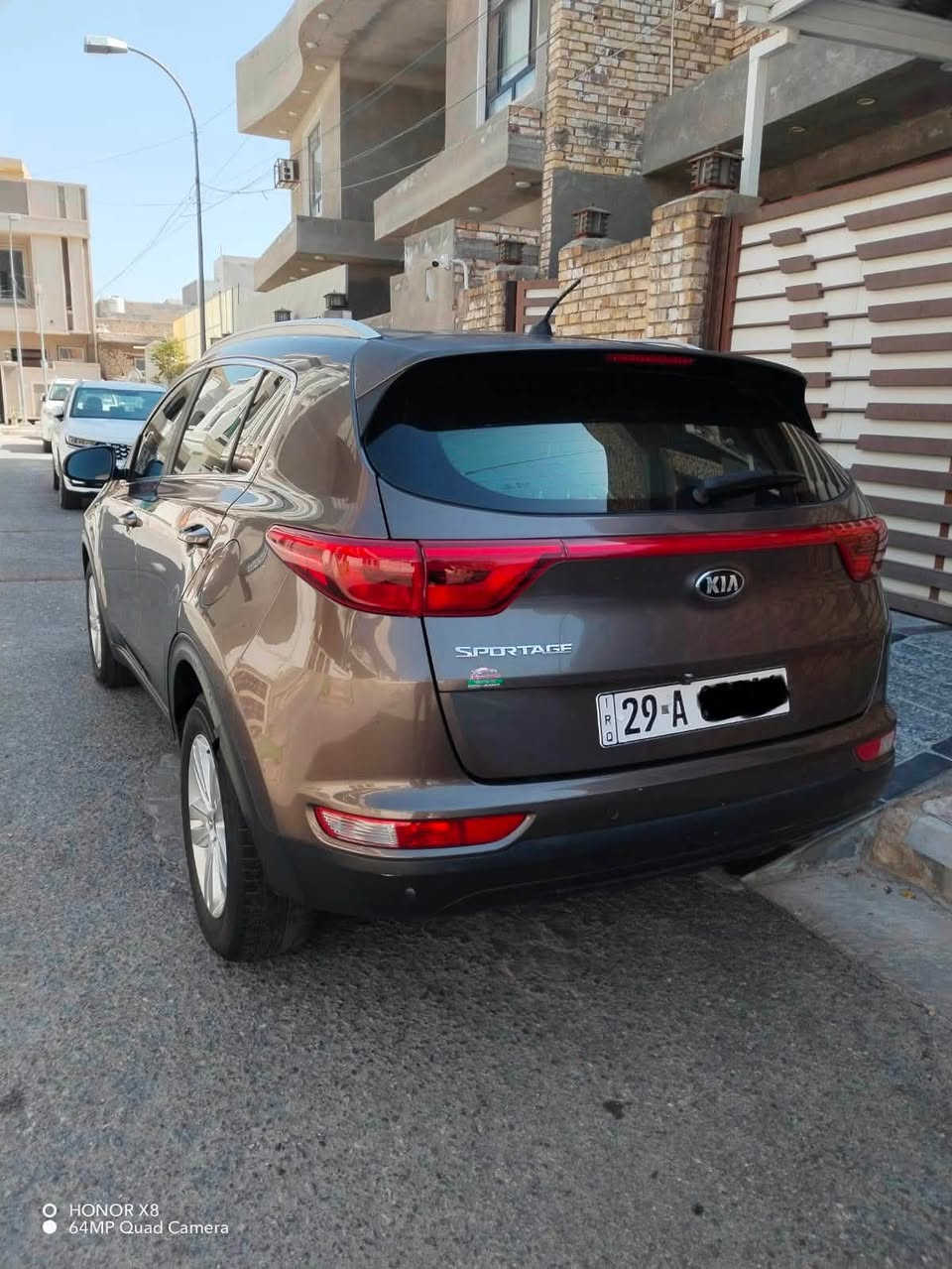السلام عليكم كيا سبورتج موديل ٢٠١٧ كفاله خليجي مكينه ٢٠٠٠ دوش تبريد قطعتين مكينه كير كفاله تخم تاير جديد ماشيه ٢١٠ وقابله للزياده السعر بالكوت مركز المدينه السعر المطلوب ١٥٣$ ***********
