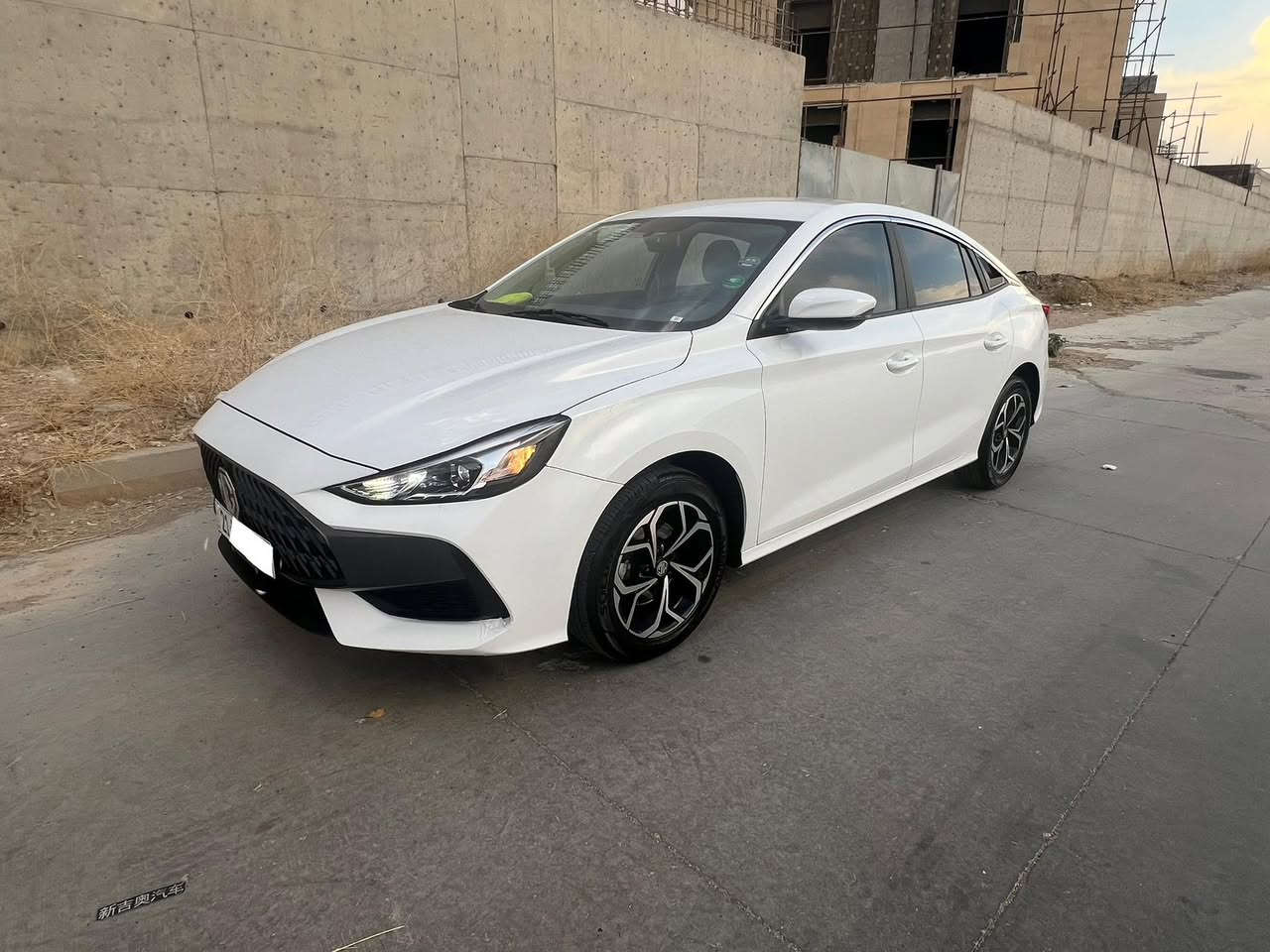 Mg gt 
2025 
گێر عادی 
بۆیاخ تەنک 
13 km 
بێ بۆیاخ 
1 PDR هەیە 
 ***********
