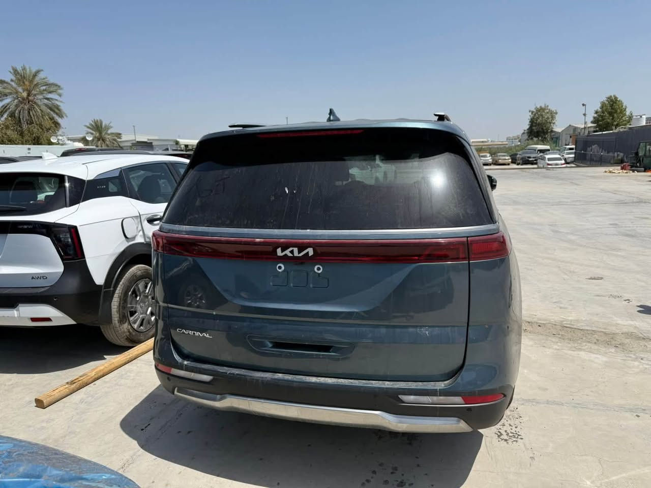 كرنفال وارد امريكي موديل 2024
فول مواصفات حادث فقط دعامية 
كما في الصوره 
رقم شهداء مع الضمان 

السعر 250 نهائي بدون مجال ولايوجد تنزيل بالسعر ولا ورقه 

الشراي يتصل ***********
