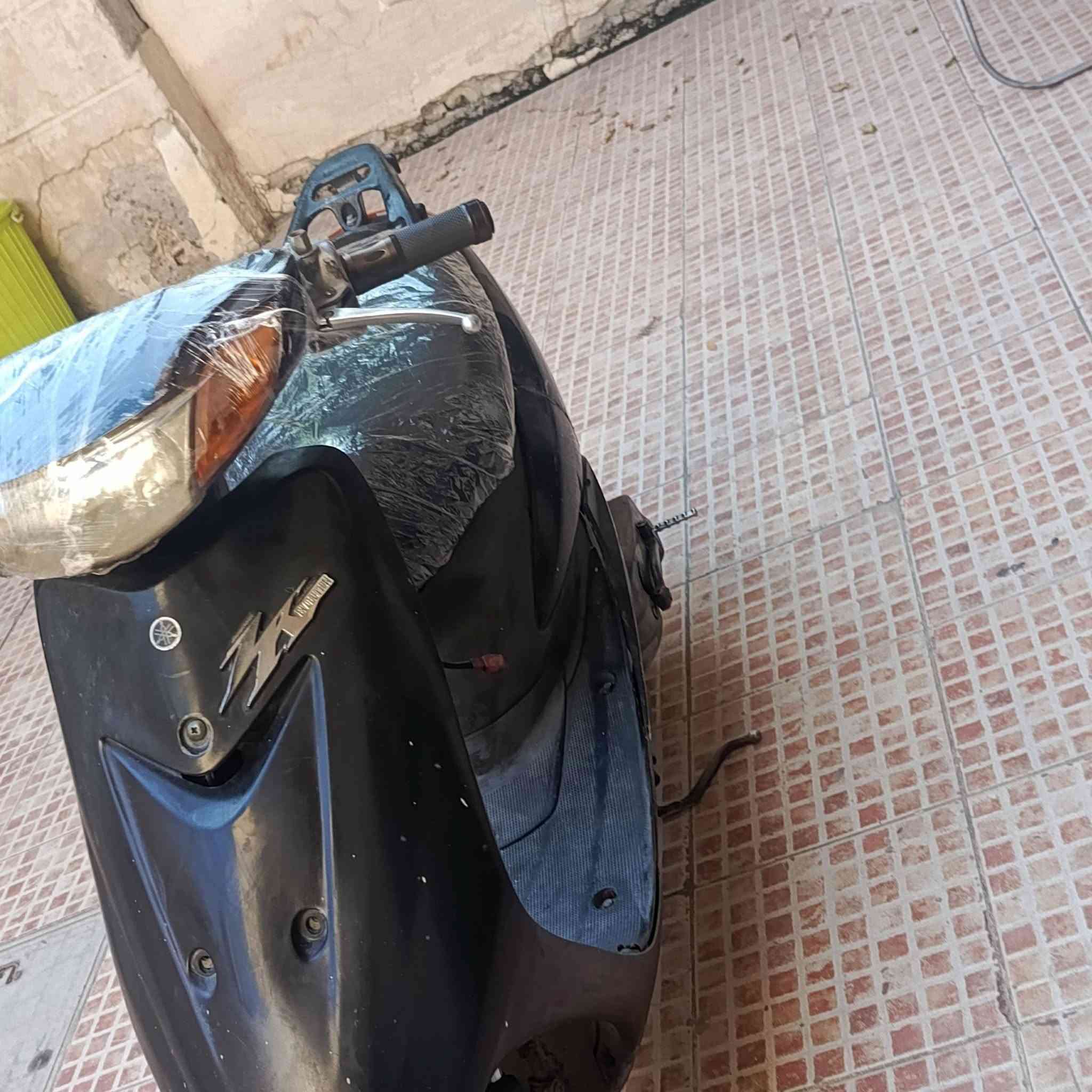سلام عليكم
دراجه عصفوريه 60 الدراجه شوفت عينك تخبل كامله دبلات اماميه خلفيه شغاله بريك خلفي امامي شغال تأيرات جدد الكفرات البلاديه كهربائيات كامله بس دكمه السلف عاطله الدراجه نكره بكل وكت 
السعر 200 وبيه مجال 
الرقم ***********
العنوان بغداد الاعظميه
