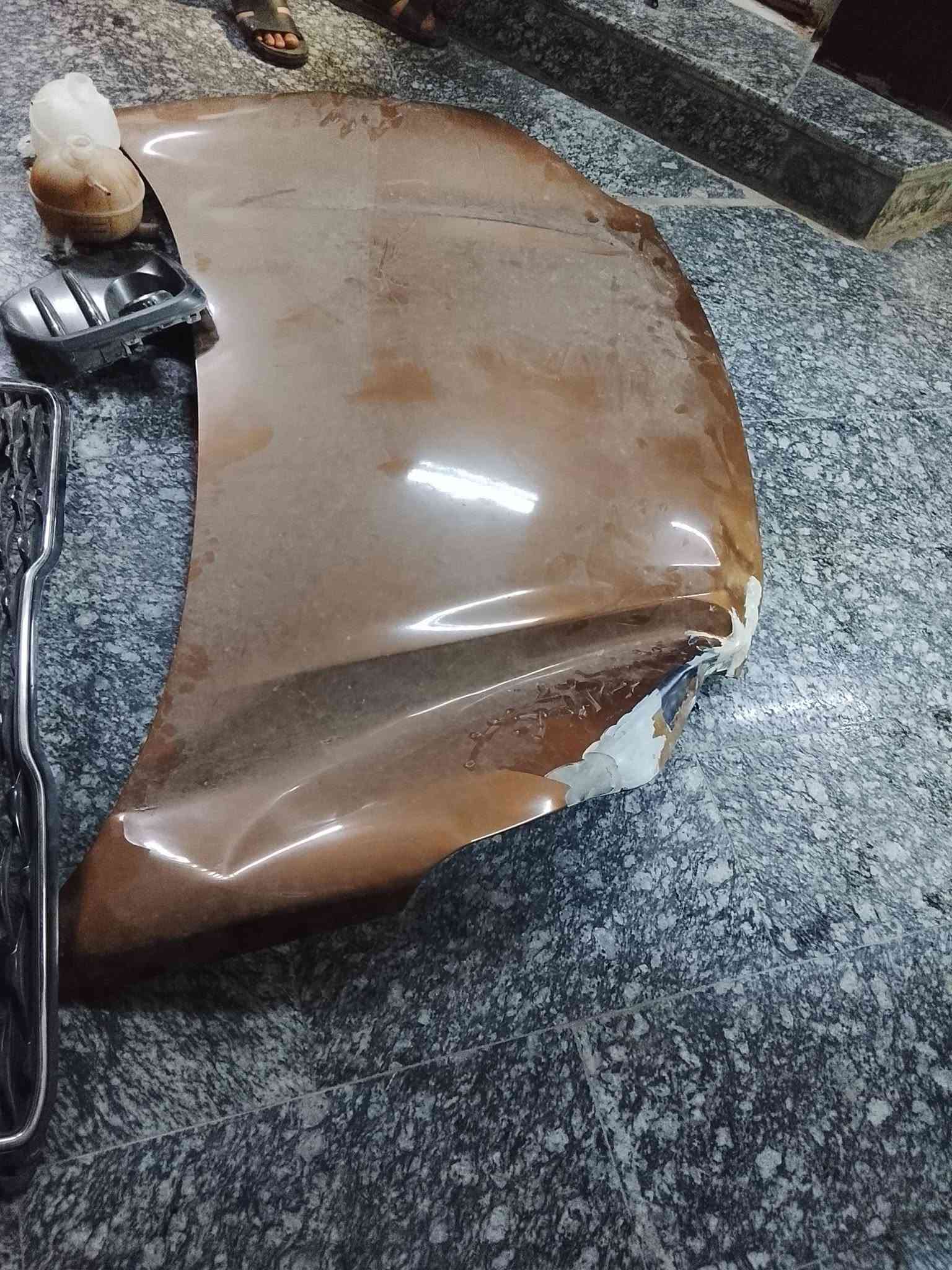 قطع غيار سيارات • هذني الغراض • للبيع