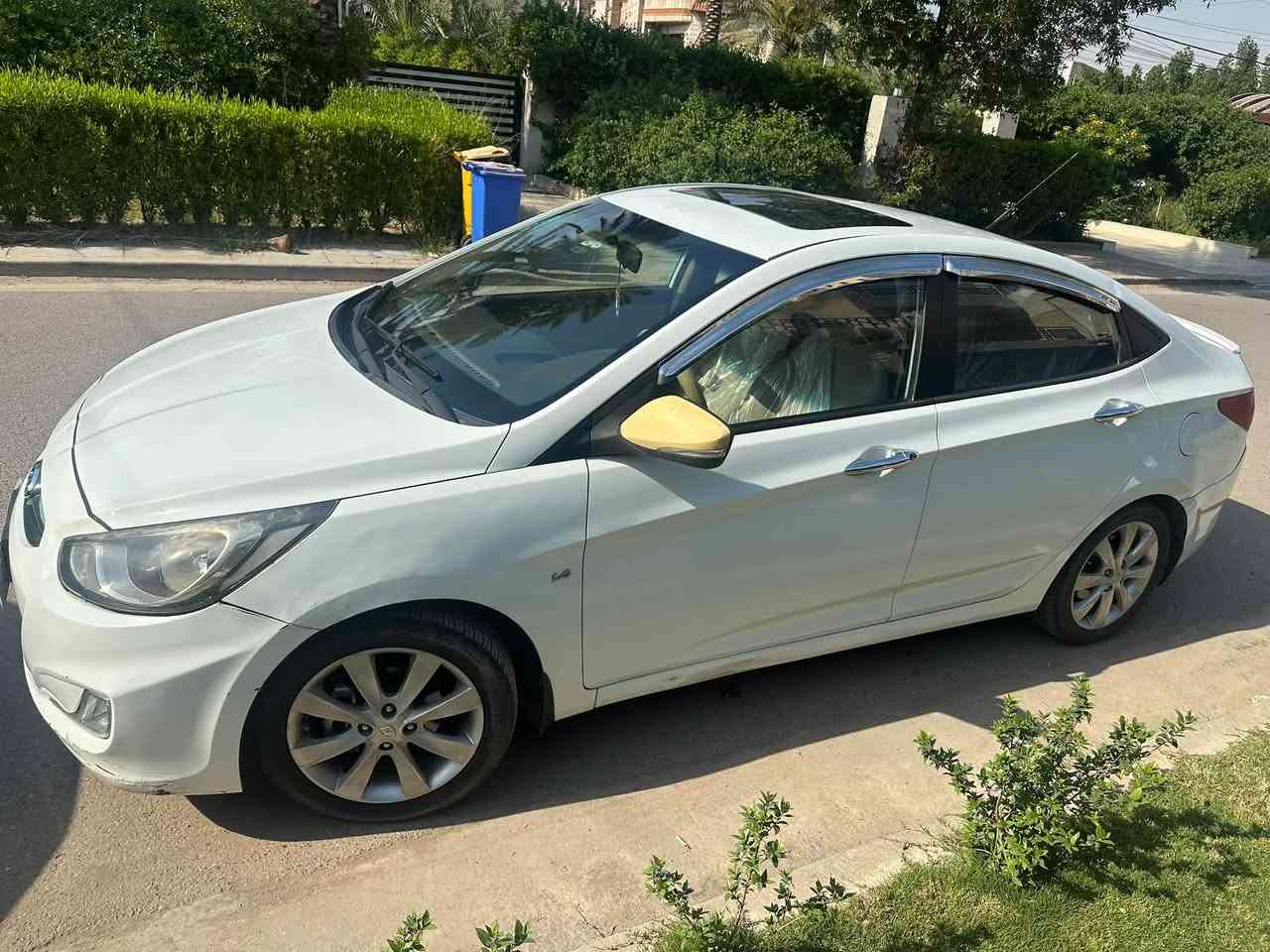 اكسنت خليجي فول ٢٠١٣
ماشيه ١٧٠ 
كير محرك مكفول 
تبريد شغال 
بدون صبغ
سعر ٨٩ وبيهه 
مكان بغداد
***********
