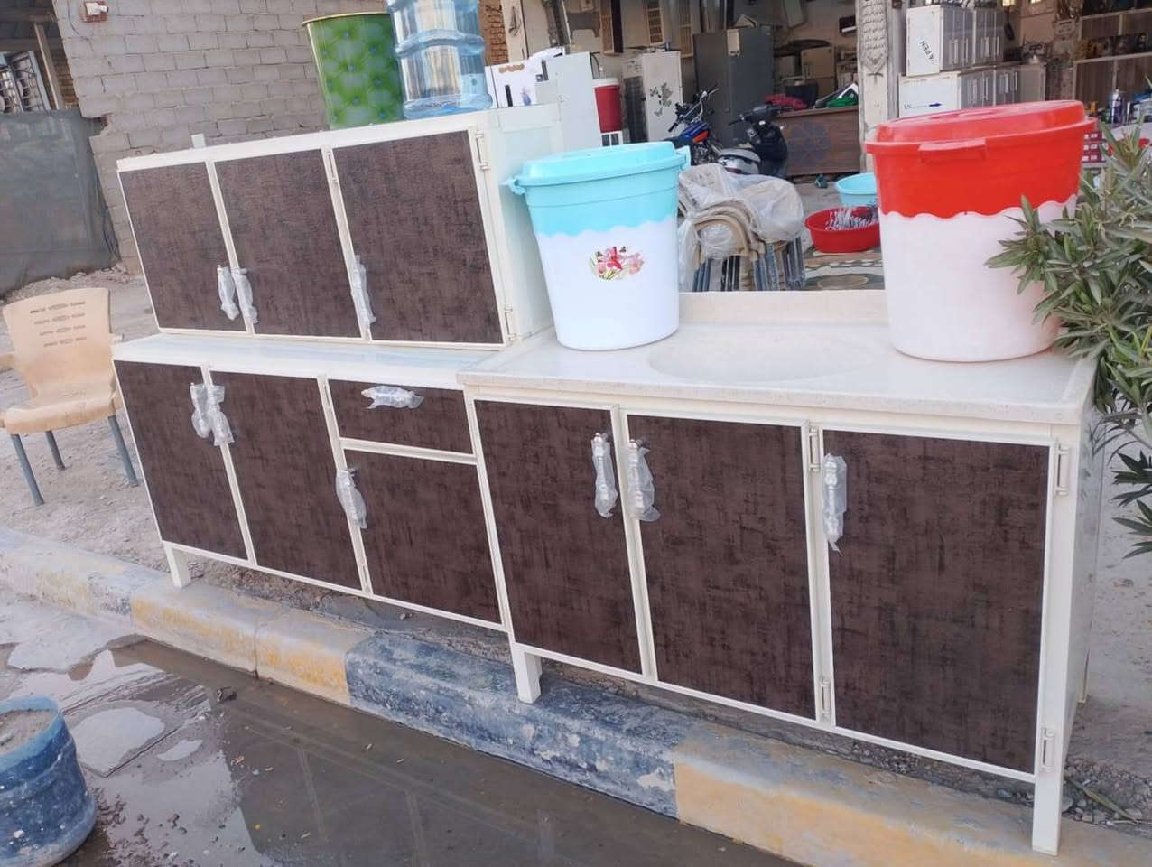 سلام عليكم كاونترات ثلاث قطع سنك متر و 20 ميز وملحق متر ونص يوجد توصيل بكروه عنوان كربلاء حي العباس رقم ***********
