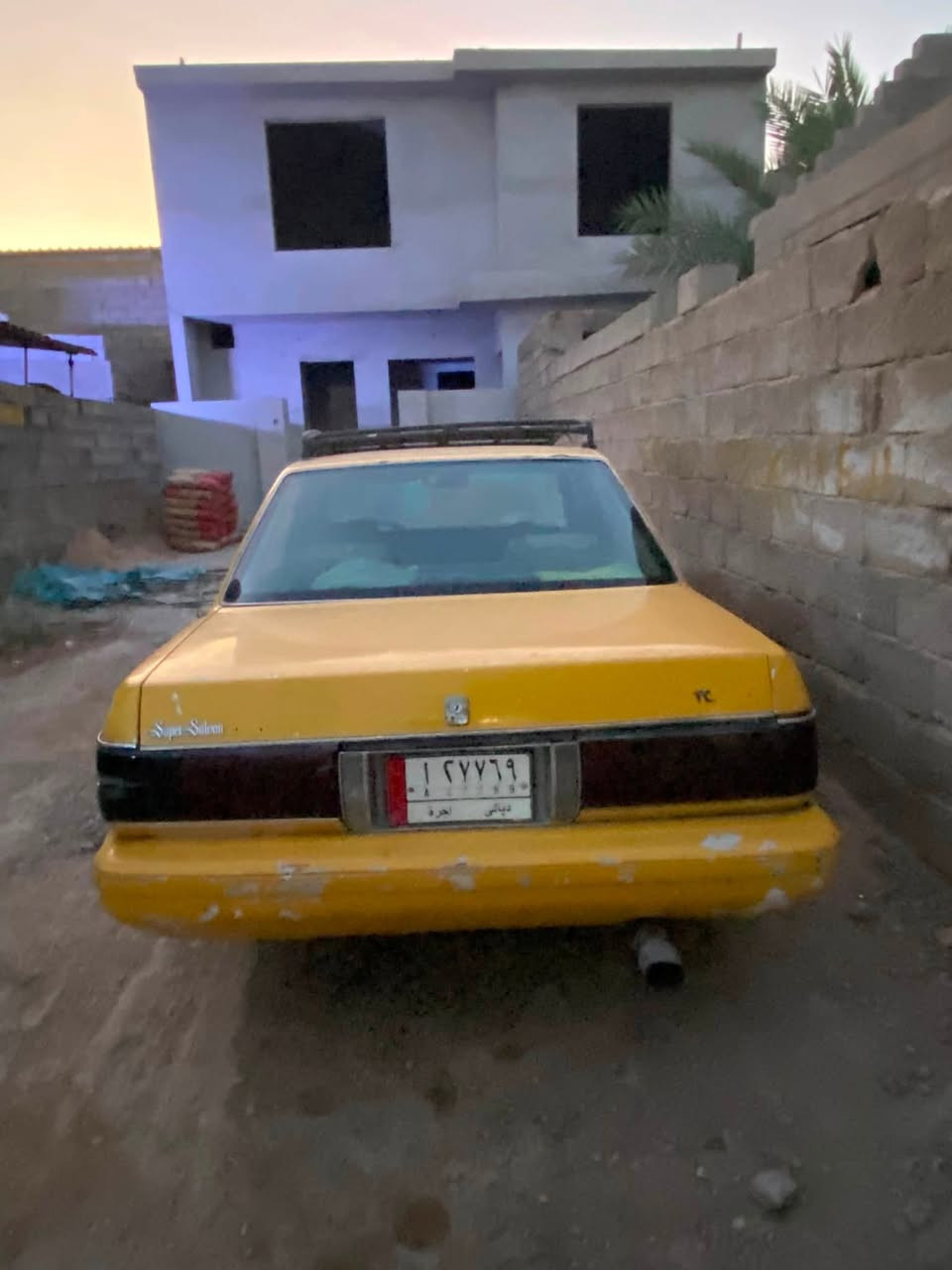 سياره سوبر سيدان تكسي رقم ديالى صاحبها بكركوك كير ومحرك خير من الله تخم تاير جديد السعر ٣٠ وعليها هيئه وغرامات ينزل من سعرها الرقم ***********
