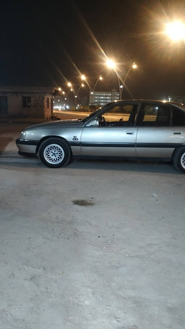 اوبل اوميكا موديل 93. رقم اربيل الدولي ل30 لنهاية 30.  سياره تبريد بلاد بس بيه عطل مكاني البصره.  
***********.     واتساب او اتصال

