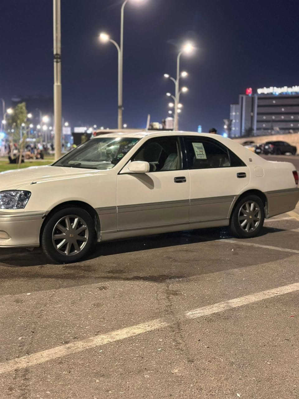 سلام عليكم  مكلف بنشر
جنون ملكه موديل 2002 رقم بصره نكليزي سنويه لل31 )تسجيل جديد  سيارة مكفوله كفاله عامه من الكصه ونقل جثه والضربه محرك او كير كفاله D4الجبير شاصي 75 دكمتين ستيرن كهربائي تبريد ثلج وتدفئه 
السعر 125 او بيه مجال  المكان بصرة زبير 
للستفسار ***********
