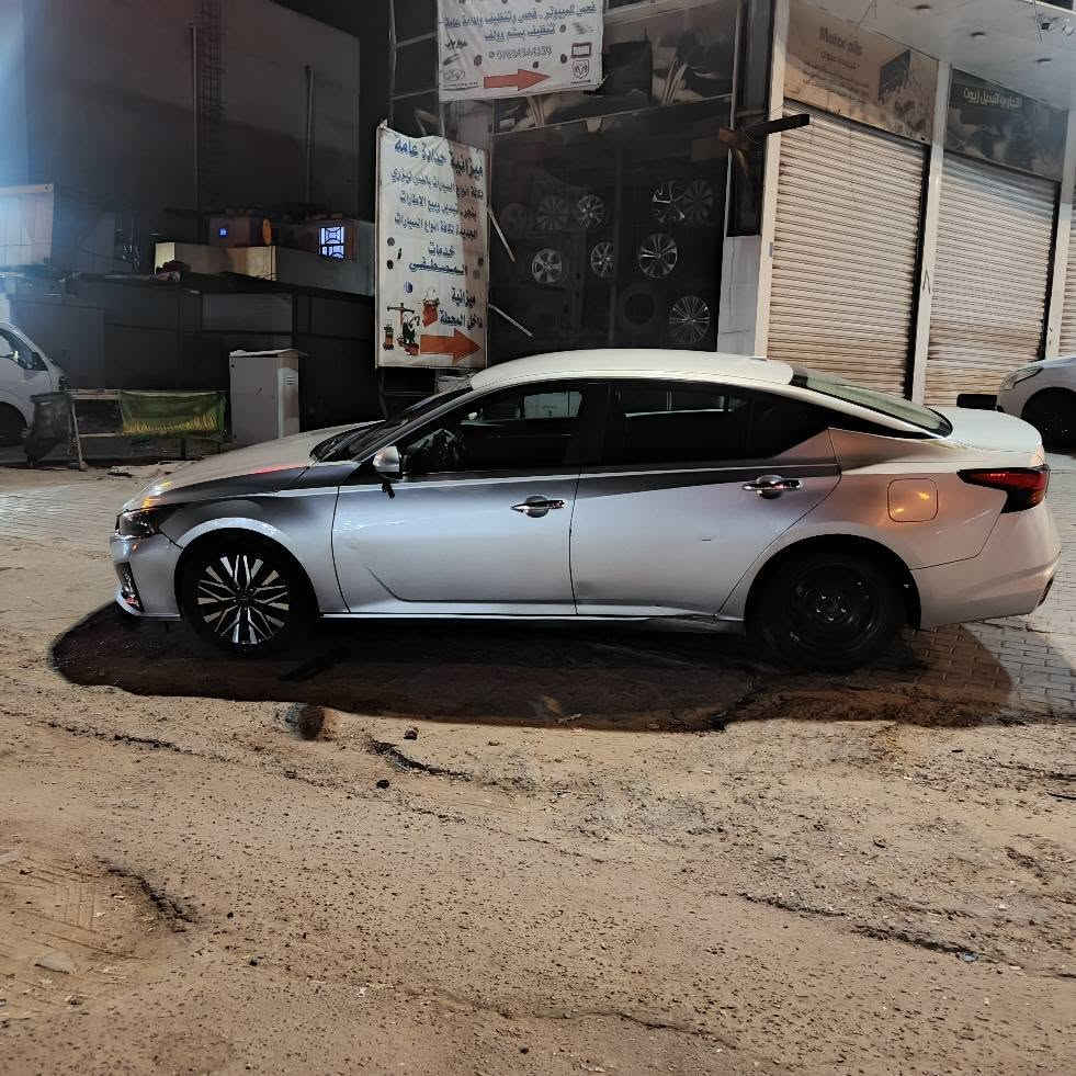 سلام عليكم نيسان التميا موديل 23 سيارة جاهزة من كلشي ورد امريكي 
باسمي *********** البصرة, العراق
