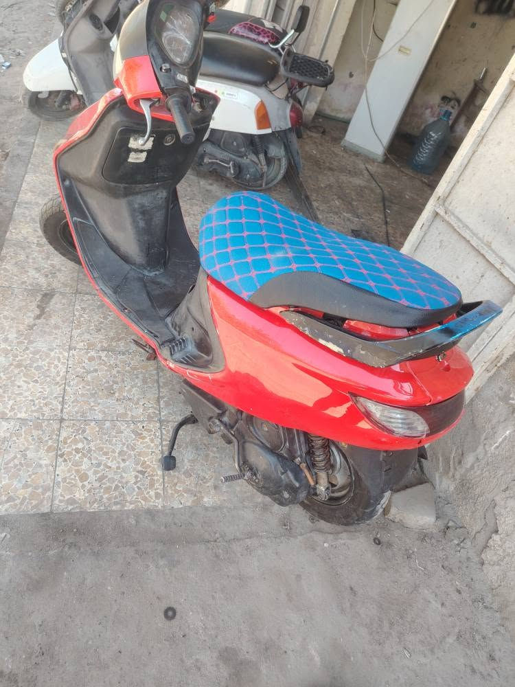 دراجه ياماها فراشه للبيع مفتوحه بوش وبستم دراجه حلوه جاهزه كلشي شغال ستان نص استان صفح كهربائيات محرك اشاير لايت بك لايت هورن شلعه ومعدل كلشي ماعايزهة هندر وسلف بكل وكت دكه وحده عنوان البصره ابو الخصيب حمدان بصف جامع القدس رقمي *********** مو شراي لاتدخل تكسر بيه هم لاتدخل السعر ٣٥٠ بيه مجال قليل اكرر قليل البصرة, العراق
