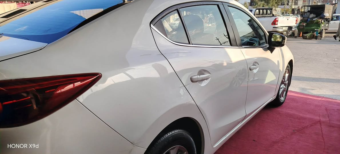 Mazda3 
مازدای سێ مۆدێل 2016 ئەمریکی 
مەکینە 20 گەورە 
شاشەو کامێرا 
سوکان ڤۆلێۆم تەعدیل سورعە 

***********

گیر ئۆتۆماتیک 
چورا جام کارەبا  
تەبرید ساردو گەرم 
دو پارچە بۆیاخ 
بۆنید و چەمەلەغی پێشەوە سەکن 
رەقەم و سەنەوی تا 2030 تازەیە 
بەناوخۆمانەوەیە  گێرو مەکینە و تەحویل و غەرامە بەشەرت 
سەیارە مەزبوتە هیچ مەسرەفی نیە. سعری 100$  یەک دەفتەرو مەعامەلە 

*********** السليمانية, العراق
