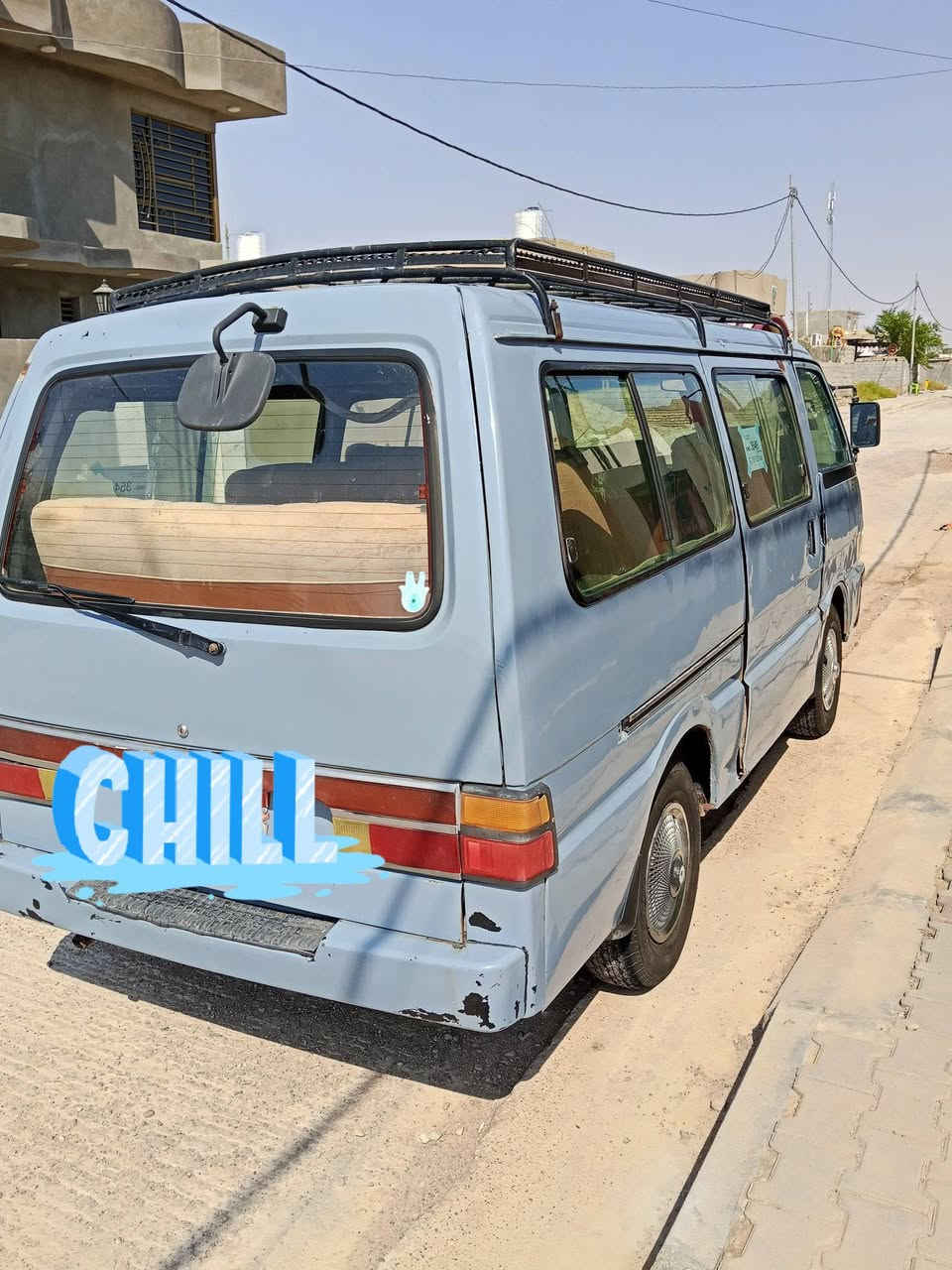 السلام عليكم سياره بسته  موديل 97 تخم تاير كير و مكينه خير من الله راعيها موجود السعر وباقي التفاصيل اتصل على الرقم 
***********

نص مكتوب في الصور:
- CHILL