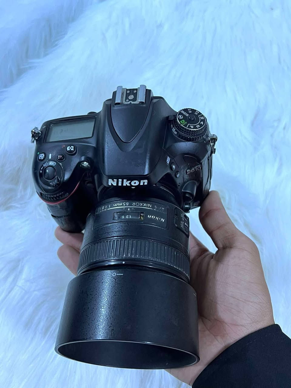 📸 عرض خاص للبيع - Nikon 610D 📸
كاميرا نيكون D610  فول فريم بحالة ممتازة ونظافة فول 💯
🔹 مواصفات وتفاصيل الكاميرا:
 العدسة:Nikon -85 mm فول فريم  الممتازة والشاملة
🎒 الملحقات الكاملة:
 رام ذاكرة .GG.16
 جنطة كتف
 حزام كاميرا
 شاحنة أصلية + بطارية
💰 السعر:  خاص 

📞 للتواصل والطلب: ***********

