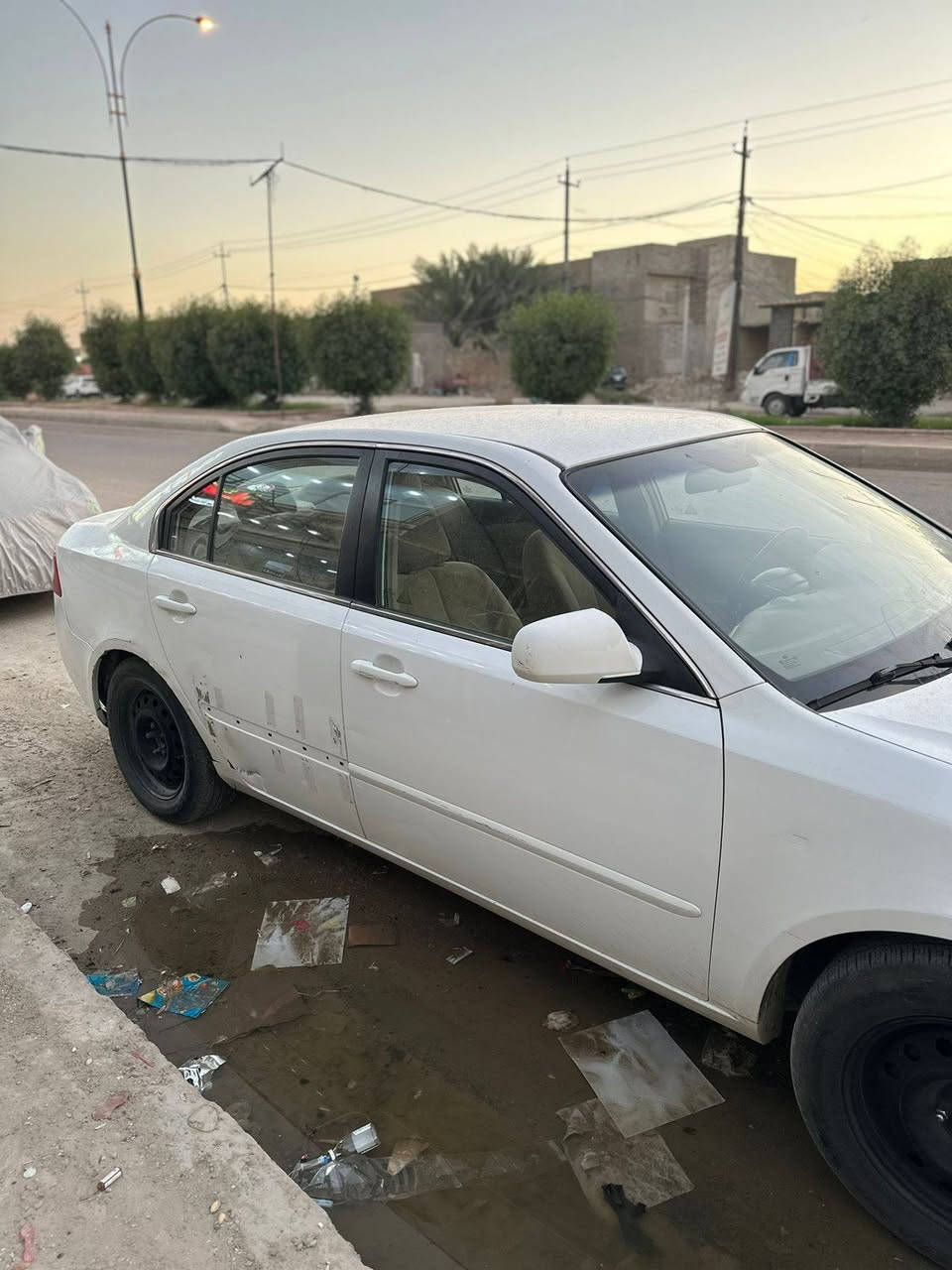 السلام عليكم ابتمه 2007وارد خليجي مكينه 2000 بيه قطعتين  ولباقي كفاله مكينه وكير وحداديه وتخم تاير تبريد ثلاجه  السعر 95وبيه مجال
 مكان السياره الفلوجه حي العسكري رقم وسنويه جديد 
***********
