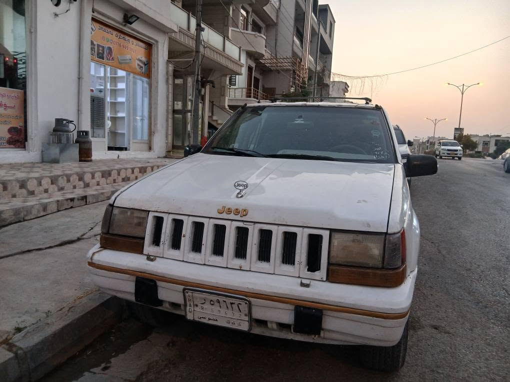 گێڕ و مەکینە بەشەرت بیلاد مەکینە ٦ پستۆن
ڕەقەم کەرکوك سەنەوی پلاتسیك بەشەرتی ئەوەلیات و حاسیبە و وەکالە سعر 45 وەرەقە  شوێن سلێمانی *********** السليمانية, العراق
