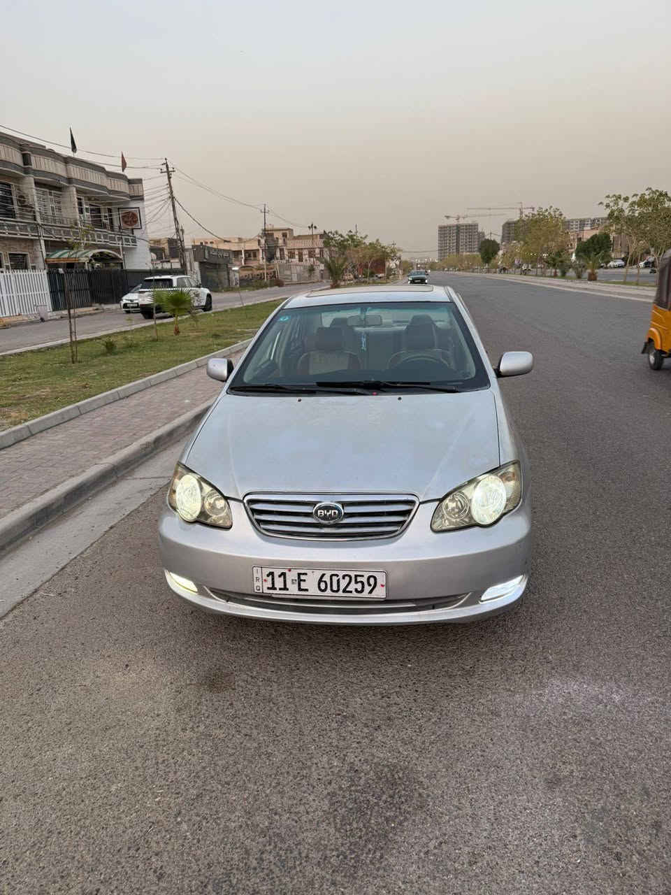 ***********
العنوان بغداد حي الجهاد
بي وايدي f3 موديل 13 كير اوتو سياره بلاديه من الدعاميه للدعاميه بيها جاملغ بس صبغ اثر شخوط فقط بدون دواخل وسونار موجود وجراد صدر امام خلفي جديد تايرات جدد داخل جديد سنويه بسمي هزه جديده
السعر. 63 بيها مجال حك الجيه
