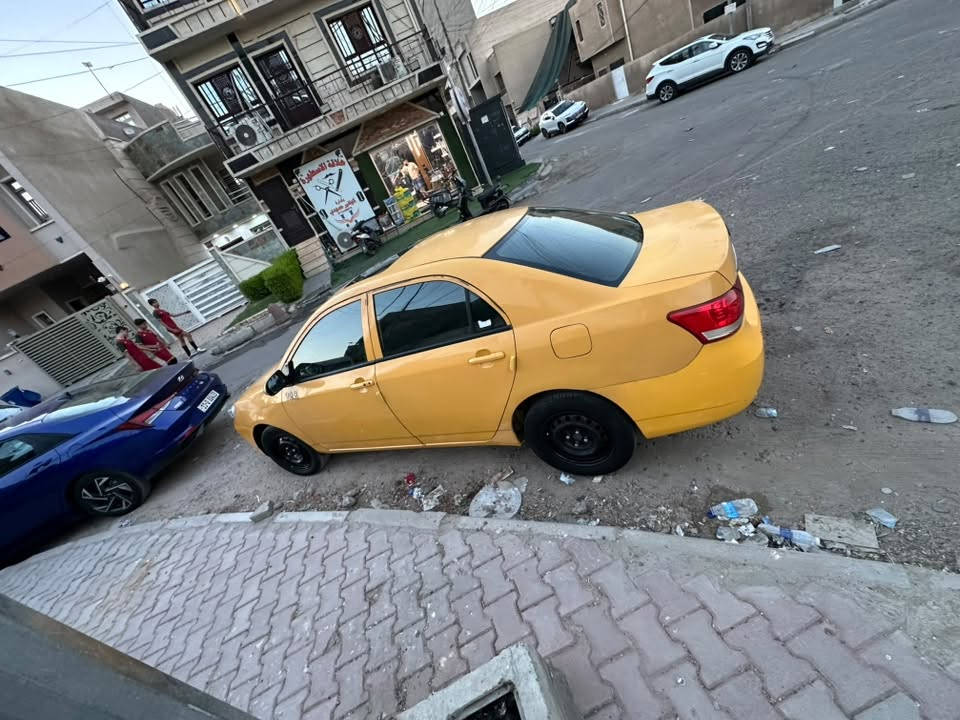 سلام عليكم
بي واي دي موديل ١٣ 
كير ومحرك ياباني هوندا
صدر امامي وخلفي جديد 
تخم تاير جديد سياره نصبتهه حلوه
تبريد شغاله منظومه جديده سياره مناقصهه شي 
ستفسار اكثر *********** 
مكاني بغداد لاعظميه
