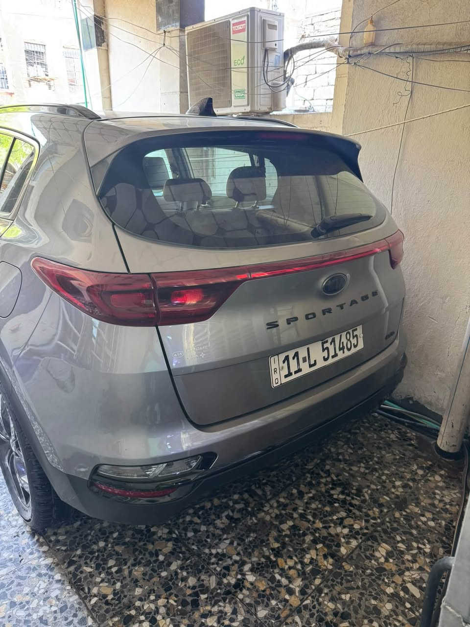 كيا سبورتج موديل ٢٢ ماشية ١٠٠ السيارة فول مواصفات محرك ٢٤٠٠ بنوراما فور ويل كشنات جلد وكهرباء وتدفئة رادار امامي خلفي مري شفط بلوجكتر بقلاوي رقم بغداد هزة وسنوية جديد بأسمي بيهه ٣ قطع صبغ السعر ١٤٠ 
***********
