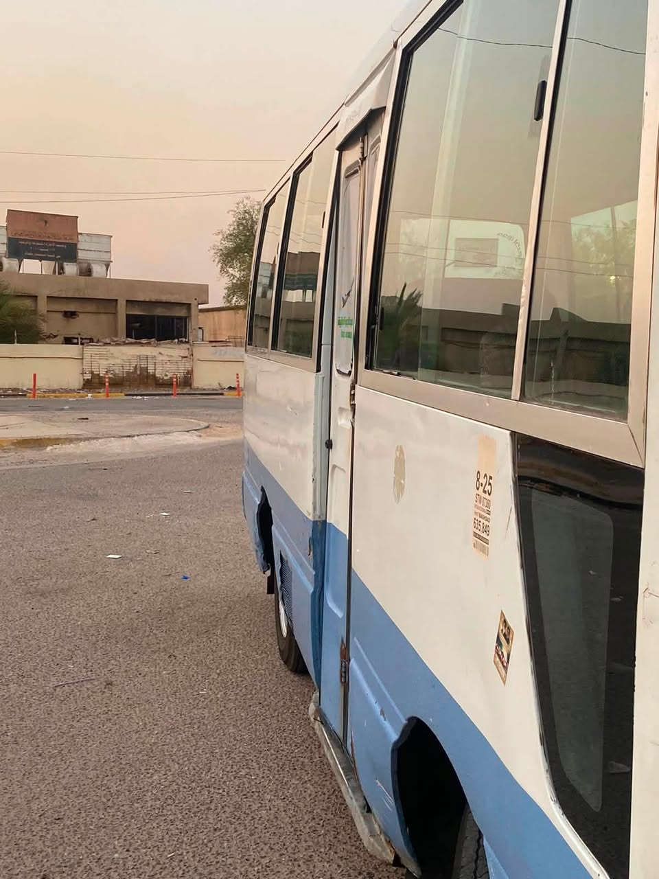 السلام عليكم كوستر نيسان لبيع مكينه بطه وكير عادي سياره جاهزه صفر غرامات ونقابه سياره جاهزه مكان بغداد سعره ١١٠وبيه مجال استفسار خاص *********** ***********
