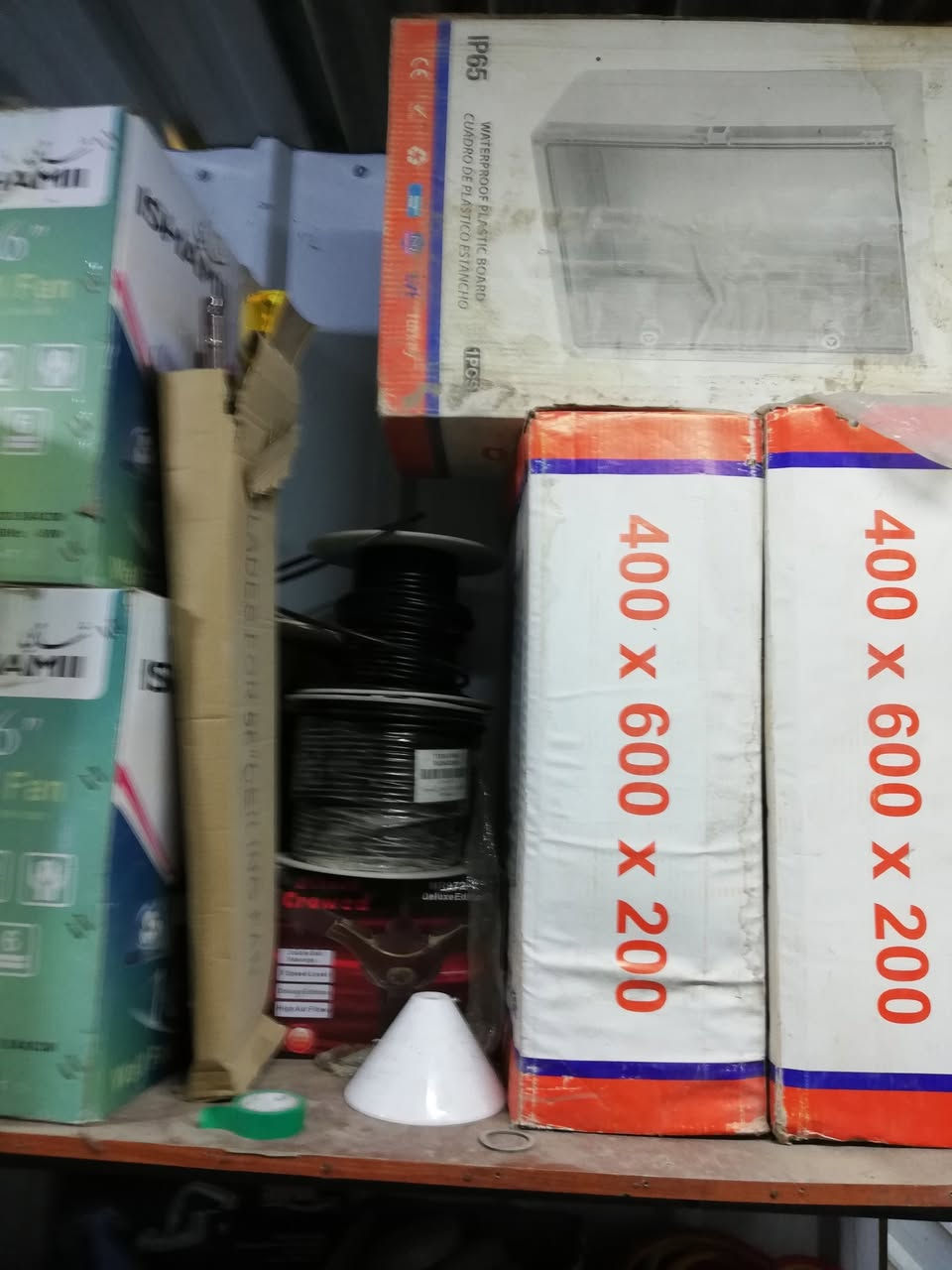 محل لبيع بغداد حي العامل قرب مسبح الرافدين *********** واتساب سعر ٨ مليون
