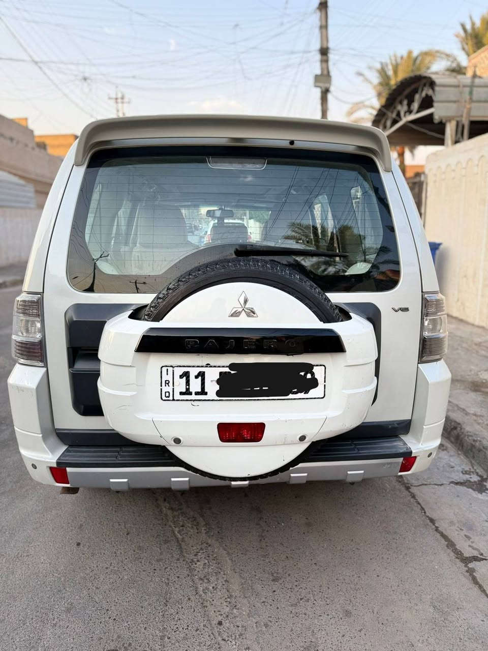 سلام عليكم
للبيع 

باجيرو موديل ٢٠١٤ خليجي حبتور

رقم بغداد

فول مواصافات 

كشنات كهرباء.

فتحة سقف

حساسات

تحكمات ستيرن

دمام

فورويل 4X4

السعر ١٤٣ وبيهة مجال 

مكان السيارة بغداد

الاتصال***********

مكفولة من الصبغ فقط بارد بسيط

كير مكينة كفالة

