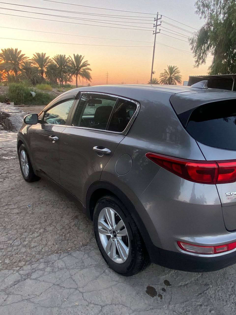 السعر 132  وبيها مجال.
***********
السلام عليكم.. سبورتج 2019 وارد امريكي حادثها بنيد وبالعراق بيها صبغ 4 قطع اثر شخوط موضربة 2400 Gdi. تبريد  قطعتين ممتاز تخم تاير تحكم كير 3 أنظمة  ماشية 97 رقم بغداد،، مكان السياره الحلة..
***********
