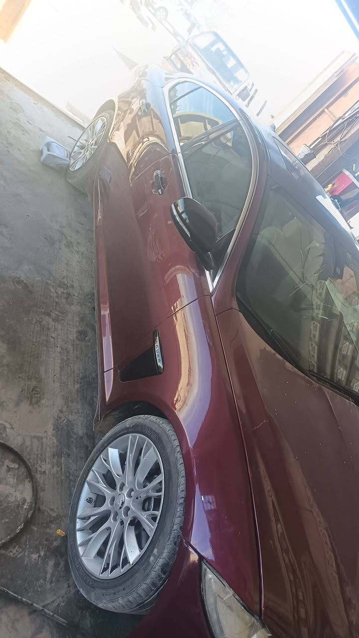 جاكوار XF • ٢٠١٥ • فتحه بنوراما