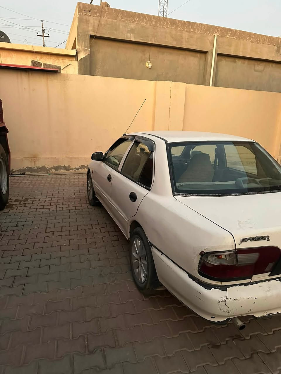 السلام عليكم براتون للبيع 2002 كير عادي رقم بقداد دولي بسمي حره ما مطلوبه محرك كير شرط تبريد ثلج تايرات جدد كهربائيات كلها شغاله لايت زنون السعر 37 وبيها مجال شي قليل سبب البيع ضرف خاص المكان صلاح الدين بيجي الحجاج هـ***********
