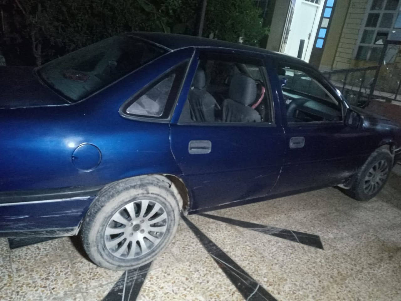 اوبل فكترا  نينوى موديل 92 حجم 18 رقم انكليزي هزه جديد طخم  صدر جديد   سعر 35 بيها مجال بصيط  ***********
