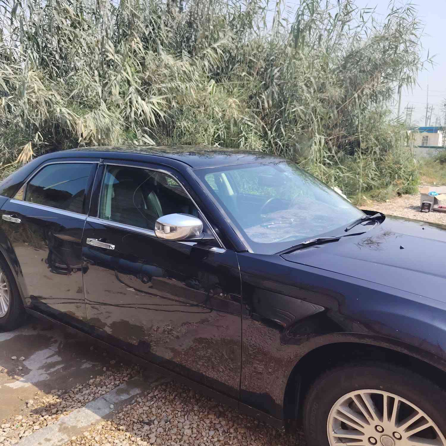 سلام عليكم 
للبيع جارجر 
موديل 2009/ اصل
رقم اربيل نكليزي
لون اسود
مكينه 3500 لا تبخير ولا تنقيص
كير عصه 
حداديه امامي خلفي 
تخم تاير
كامره خلفيه. 
شاشه كبيره 
سياره مالكه يمي  جيراني
مكاني بابل سعر 115 وبيه مجال 
رقم موبايل 

1_ـــ***********
2--,***********
