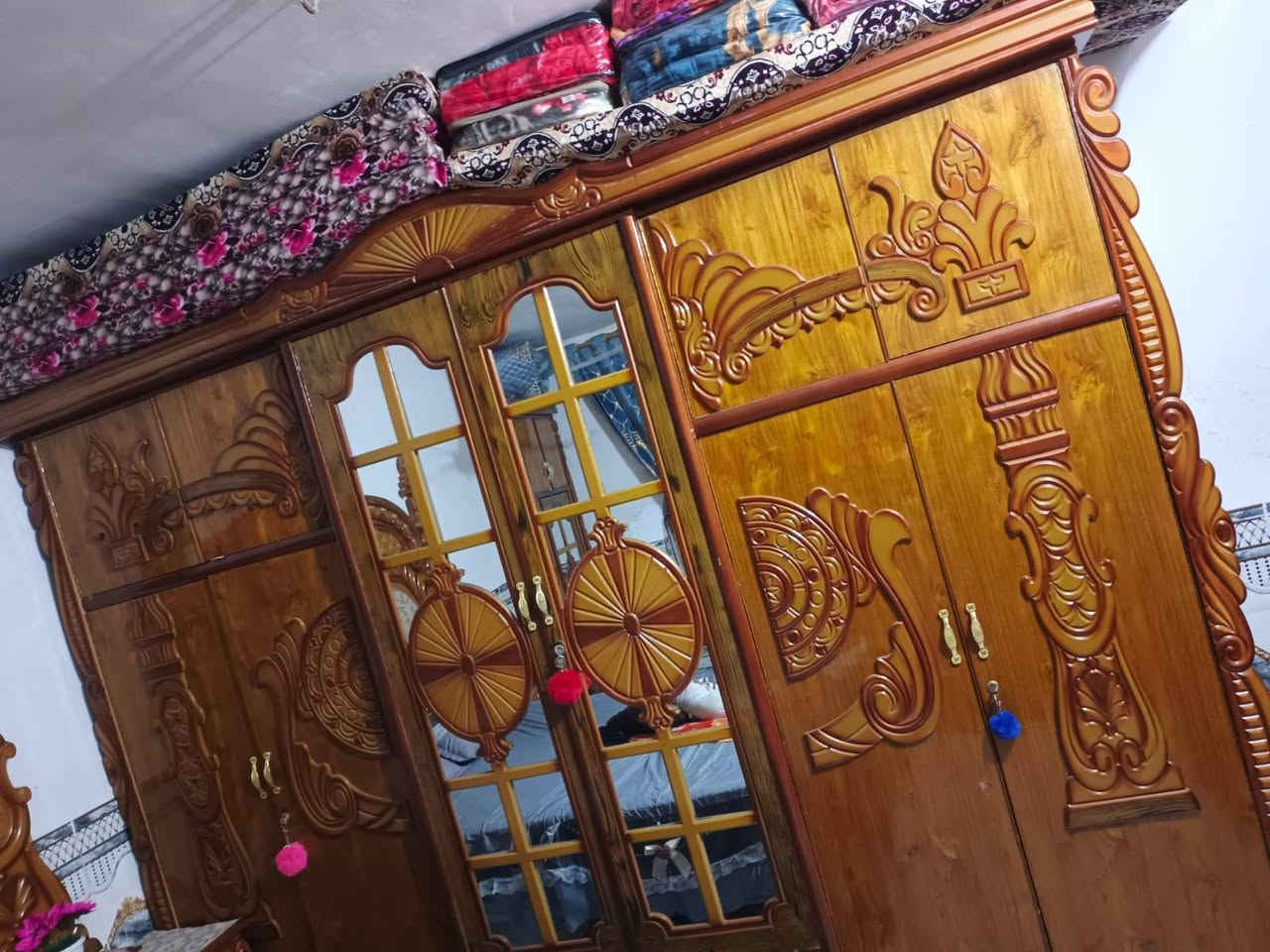 غرفه لبيع ونضافته تسعين بل ميه وبسعر مليون وبيه مجال لي ريده يراسنه عليه هاذا ال رقم***********
