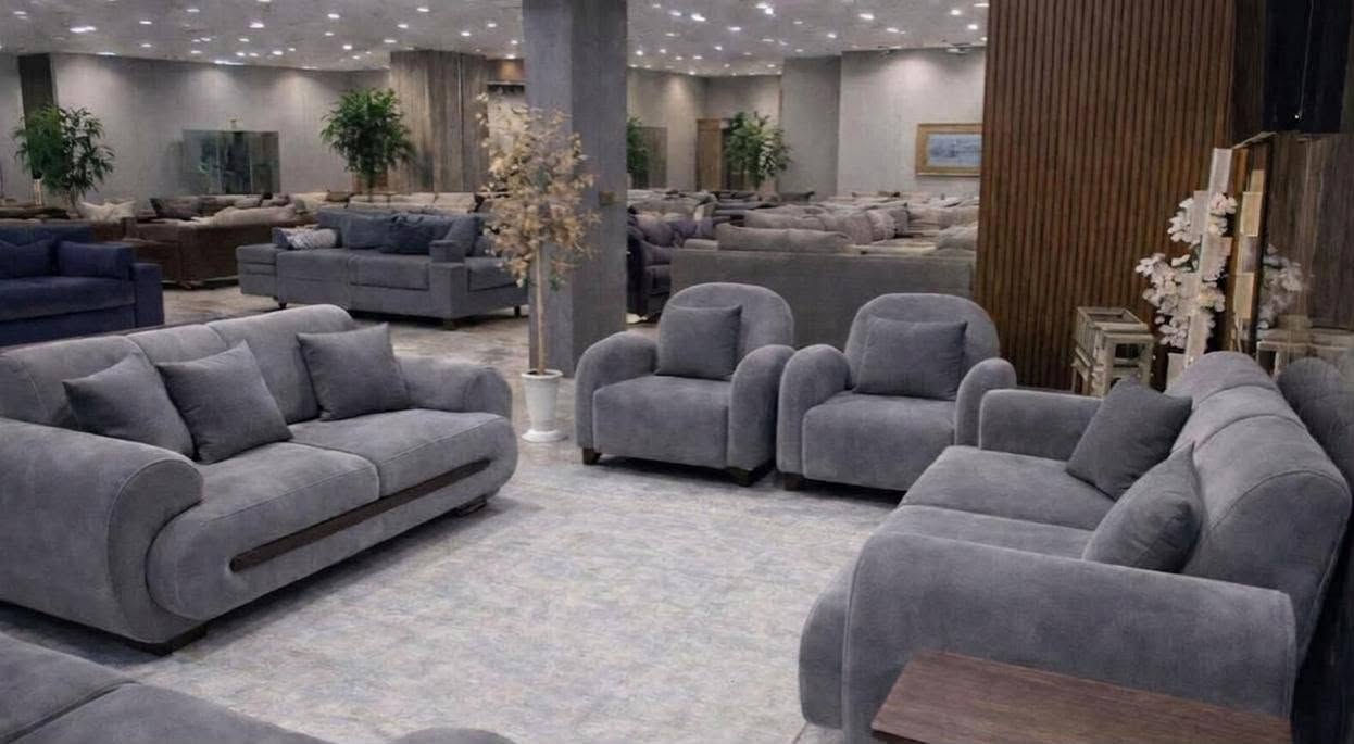 #تخفيضات  السعر 550 الف لأجمل وأروع الموديلات 
تخم تزكام،،،🌷 كوشات ٨ 🎁🌷
 (5قطع يعني 10مقاعد) ثلاثيه 2 وكراسي 2 وثنائية وحده.               
💪رجل اضافة بوسط القنفات. #تجهيزللمعارضــــ
🔥كل انواع القماش موجود وحسب الموديل المتوفر
التوصيل #بغداد25 و #وباقي المحافظات توصيل حسب السعر التوصيل #ضمان_حقيقي_٣سنوات
#المواصفات-أسفنج مميز اول ودلوب طبي🛌 بالمقعد ضغط عالي وخشب جام روسي جديد شغل تزكام
#بغداد الشعب للاثاث-المنزلي ☎️ *********** ☎️***********

نص مكتوب في الصور:
- @habebsatar