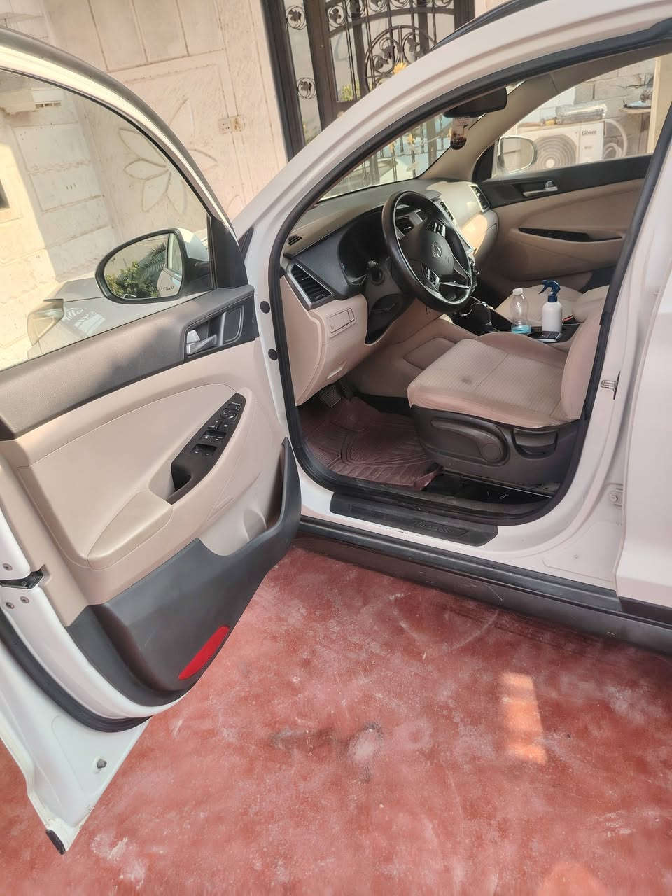 توسان البيع موديل 18 مكينه 2000 دوش سياره بسمي تحويل مباشر سعر 168 مكاني بغداد جزيره بغداد سياحيه رقمي ***********
