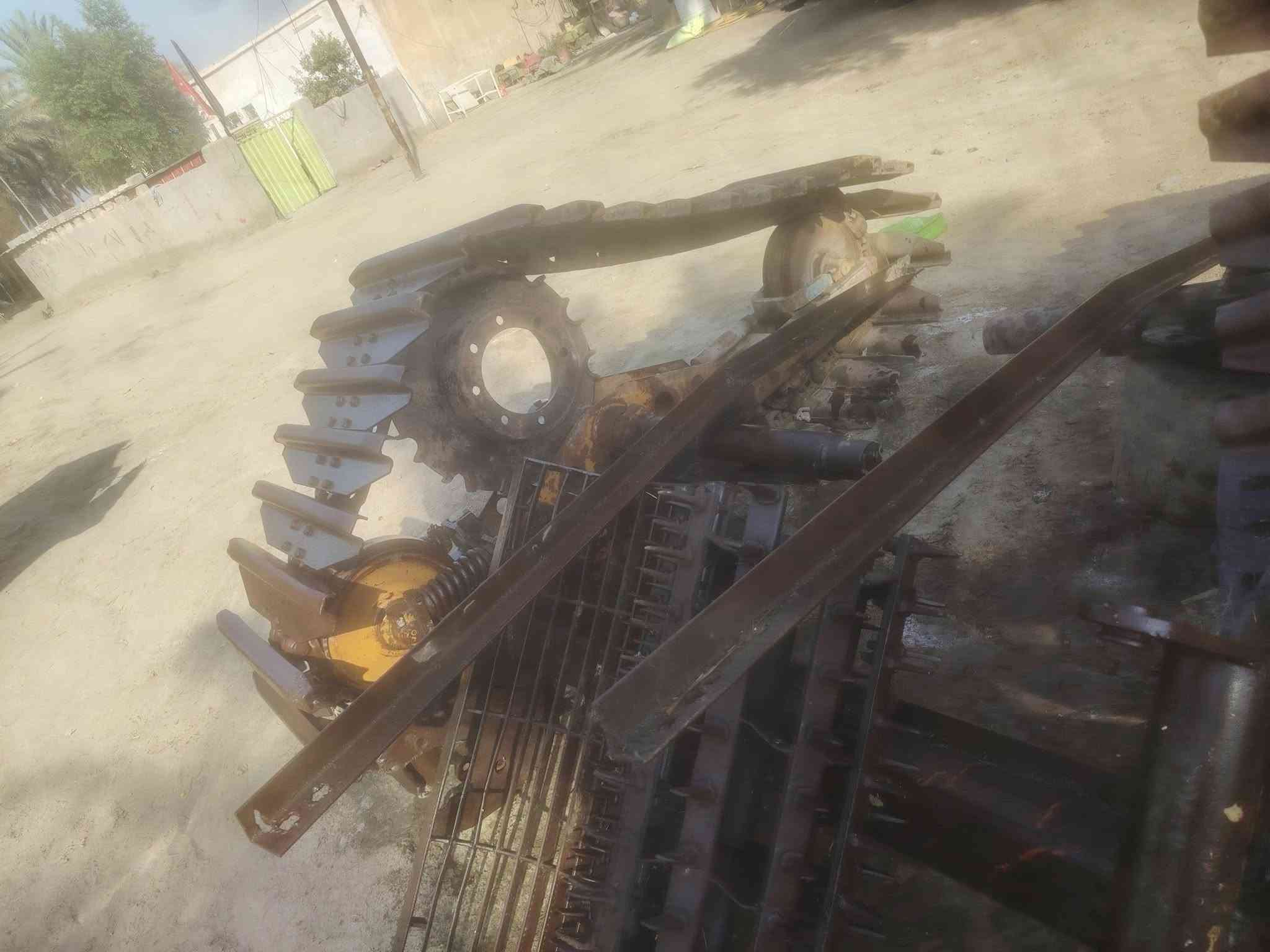 تحويره نيوهلند محوره عل كلاص نضيفه كلش ***********
