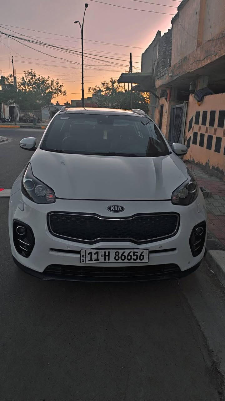 سبورتج موديل 2019 خليجي
رقم بغداد انكليزي
سنويه 2029
فول مواصفات
محرك 2000 دوش
ماشية 127 الف 
بصمه 
 بانوراما
هند بريك رجل
كشانة جلد
تبريد قطعتين
مري شفط
شحن لاسلكلي
شفتات ستيرن 
حساس امامي خلفي 
بيه تبديل جاملغ الأيمن الامامي وصبغ ربع بنيد وربع الدعاميه وايرباك الامامي طاك وشخط وبارد شبر موضح بالصور

سعر 158وبيه مجال بسيط 
 

***********
