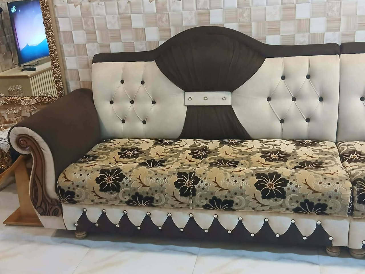 طخومه للبيع الون جوزي وعسلي 360والخ غسلي 450 والاستفسار اكثر الاتصال على هذا الرقم
***********
