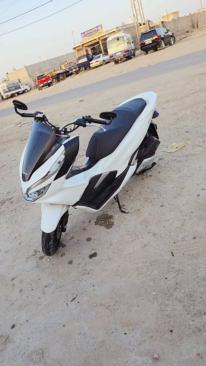 سلام عليكم دراجه بيسي اكس للبيع الدراجه جديده امانت الله مكينه مكفواله نص نكره حساس استاند حساس ازدحام تايرا جديده باتري جديد ادامه كامله. الدراجه للستفسار الاتصال ***********
