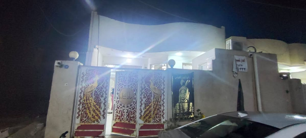 سلام عليكم محافظة ميسان بيت للبيع طابو زراعي سند ٢٥  منطقه حجي حسن  سعر ٨٥  مساحه ١٥٠ متر طول واجه سبعه ونص نزال ٢٠ بناء صار سنه ونص سكف مسلح  أتصل مكلف بنشر 
‏‪***********‬‏
