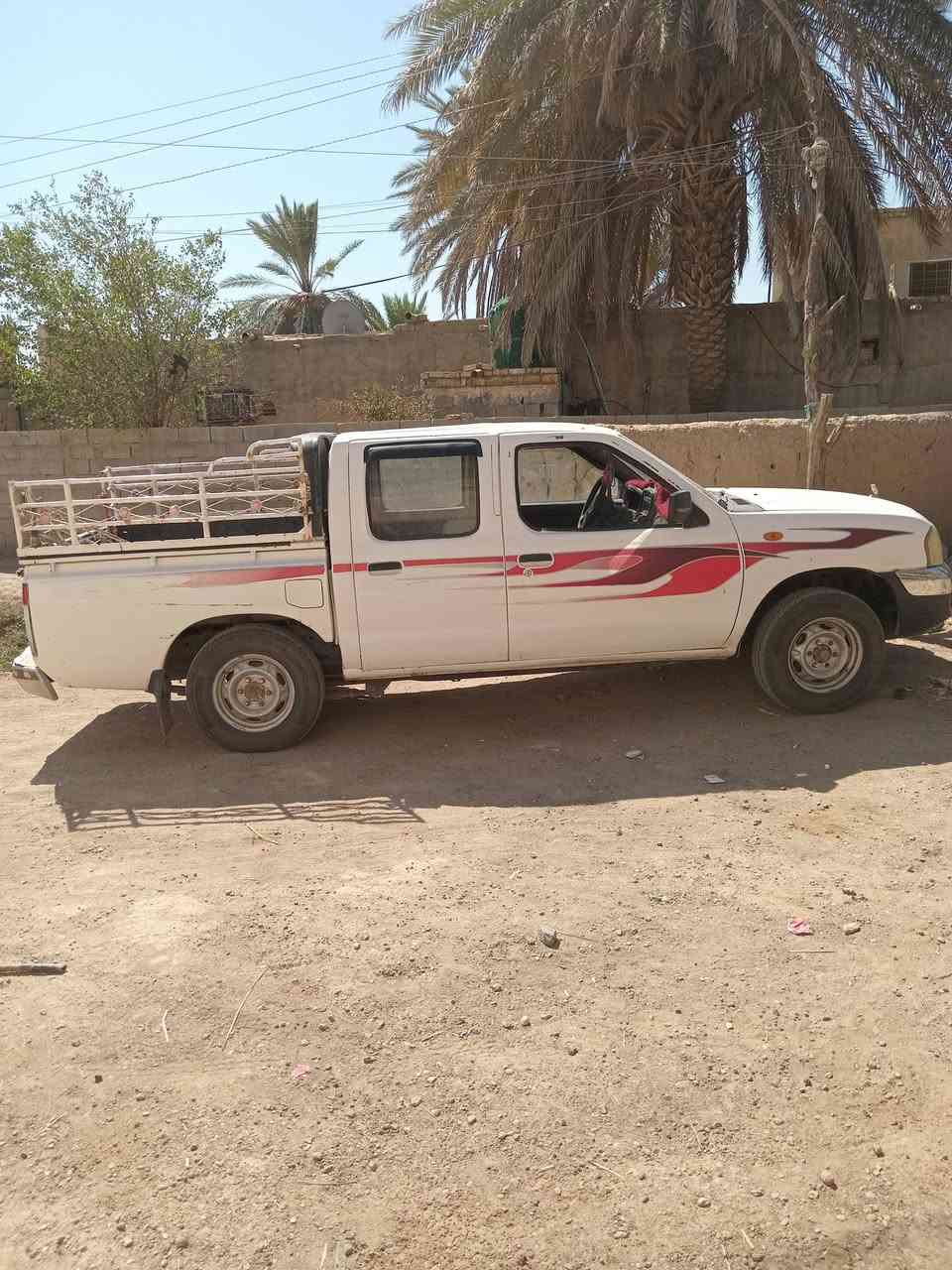 سياره نيسان 2006 رقم ميسان بدون محجر تخم تاير سياره جاهزه السعر 80 وبيه مجال للستفسار***********
