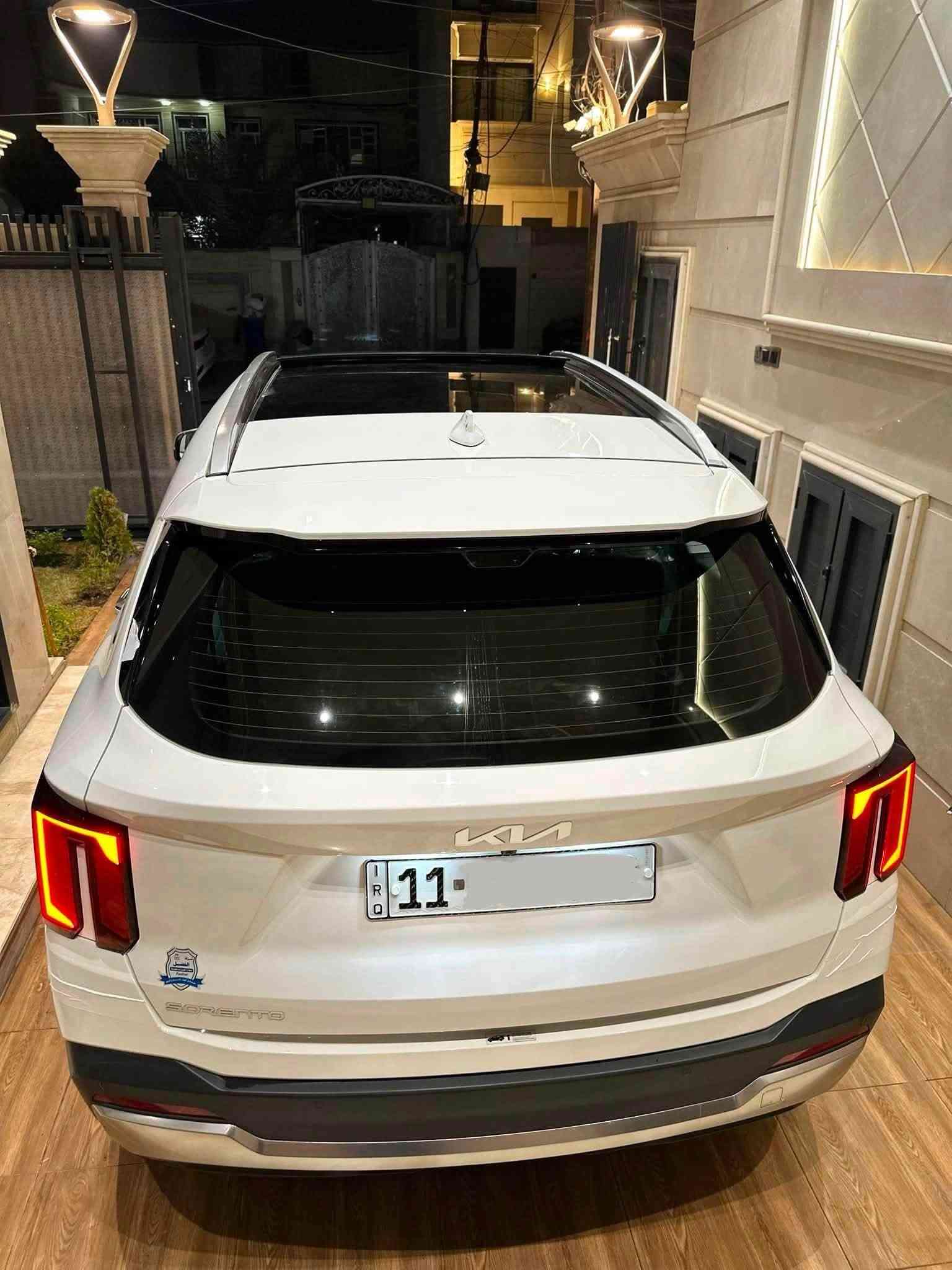 كيا سورنتو 2025 فول اربع كاميرات بانوراما / ماشيه 3000 بعدها زيرو ضمان الشركة الدولية 
السعر: 330 ورقة فقط
رقم بغداد | العنوان: بغداد – السيدية
للاستفسار: ***********
المواصفات 
• محرك 6 سلندر
• وارد خليجي الشركة الدولية داخل الضمان 
•كاميرات عدد 4 محيطية تتقدم وترجع بريمونت
• سقف بانوراما
• صندوق خلفي كهربائي
• مقاعد كهربائية
• شاشة إلكترونية كبيرة متصلة
• Head-Up Display (داتا شو)
• تشغيل بصمة
• دخول ذكي بدون مفتاح
• كاميرا خلفية
• رادارات ٣٦٠ 
• شاشة وسطية كبيرة ونظام معلومات متطور
• عداد إلكتروني بالكامل
• إضاءة محيطية Ambient Light متغيرة
• ويلات كروم
• ستائر جانبية
• تحكم بالمقود
• تحكم كهربائي بالمرايا
• حساسات اصطفاف
• مثبت سرعة
• تحكم بالمناخ والتكييف
• أنظمة أمان ومساعدة للسائق
• مقاعد مريحة وتشطيبات داخلية فخمة
• مساحة داخلية واسعة ومناسبة للعائلة
• مواصفات خليجية مناسبة لأجواء العراق
