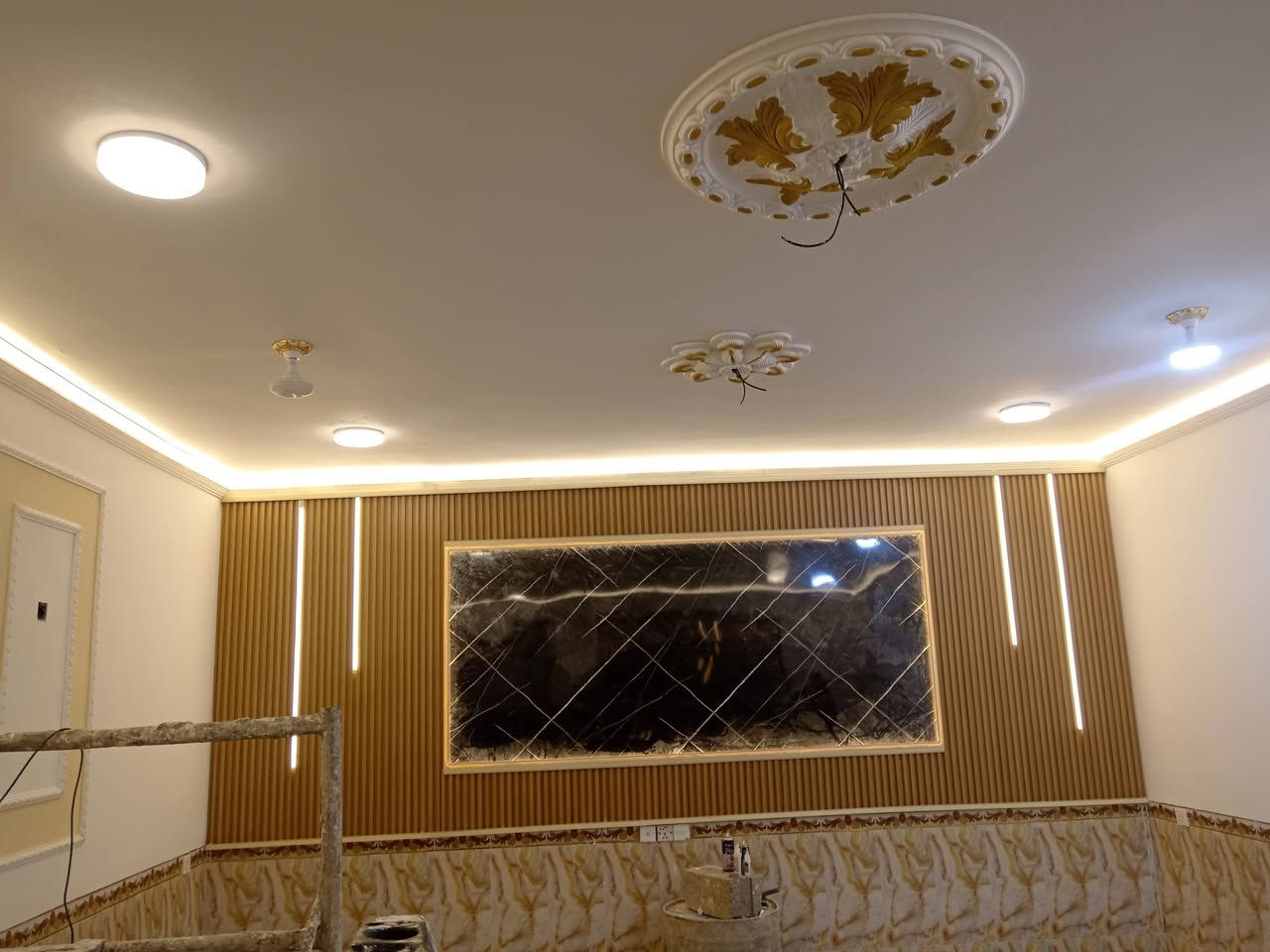 لبخ واجهات • صبغ داخل وخارج • تصميم واجهات مجاني