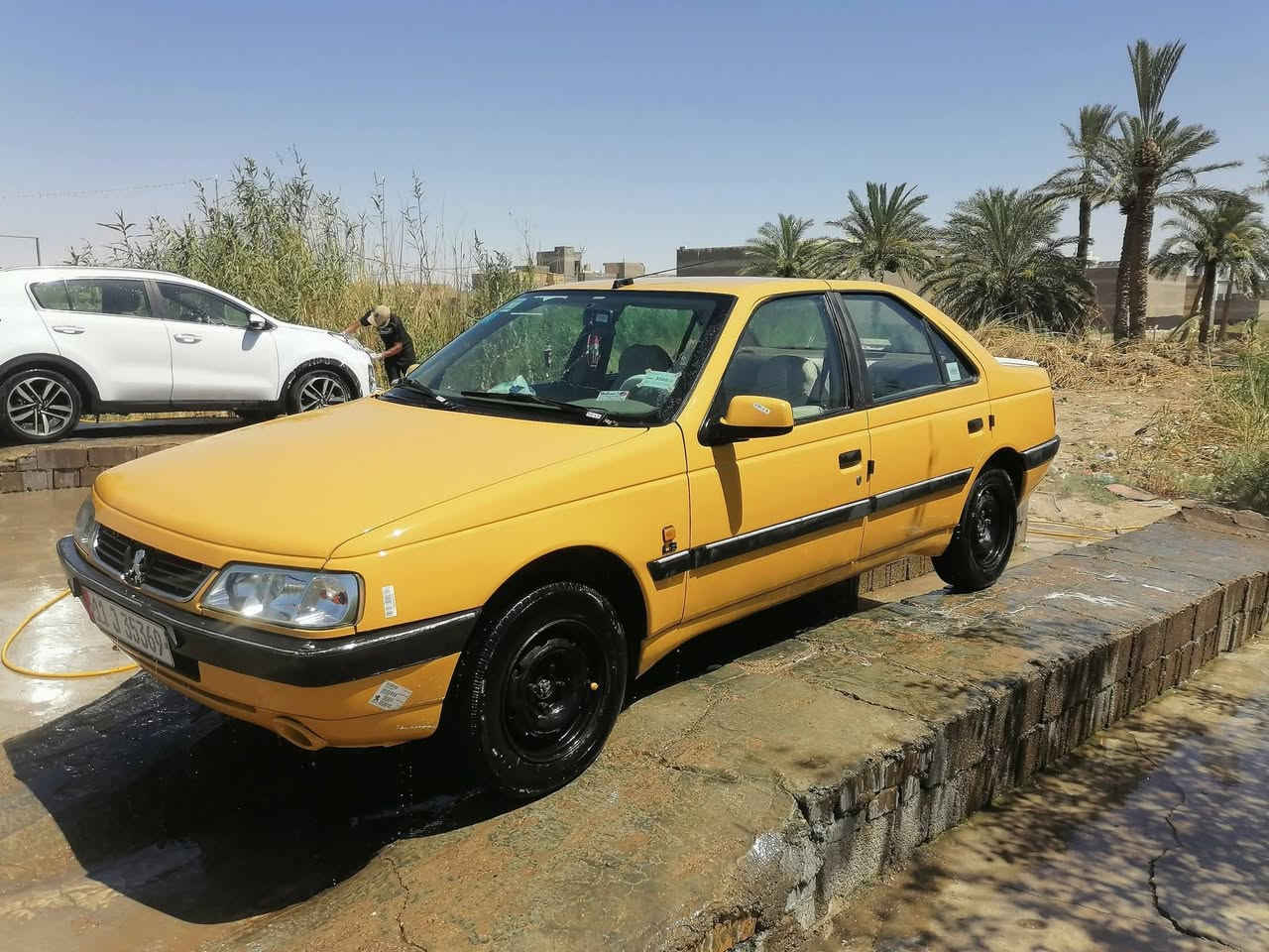 شرط الكفاله والنظافة
بيجو 405 موديل 15 
كفالة عامة 
مبدل كير ومكينة 
وتخم تاير 
جاهزه من كل النواحي 
مداور ثاني يوم 
للاستفسار الاتصال على الرقم 
***********
مكان السياره واسط الموفقيه
